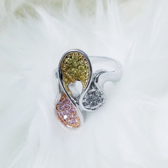 Women's Size 7 Ring - Picture 2 of 6